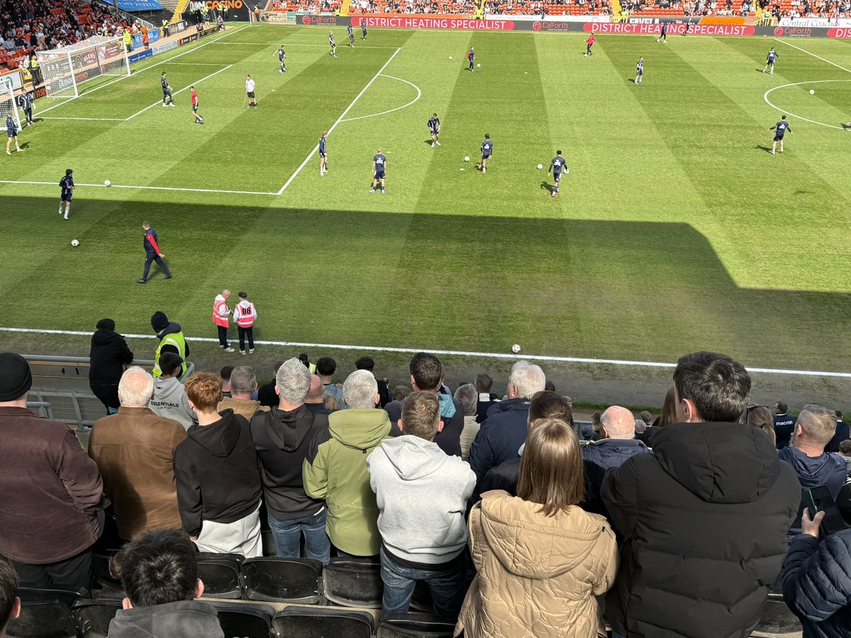 IanRae64's tweet photo. Come on Dundee. Get right into them
#DDYB #DUAS https://t.co/Qtxrp1pOAP