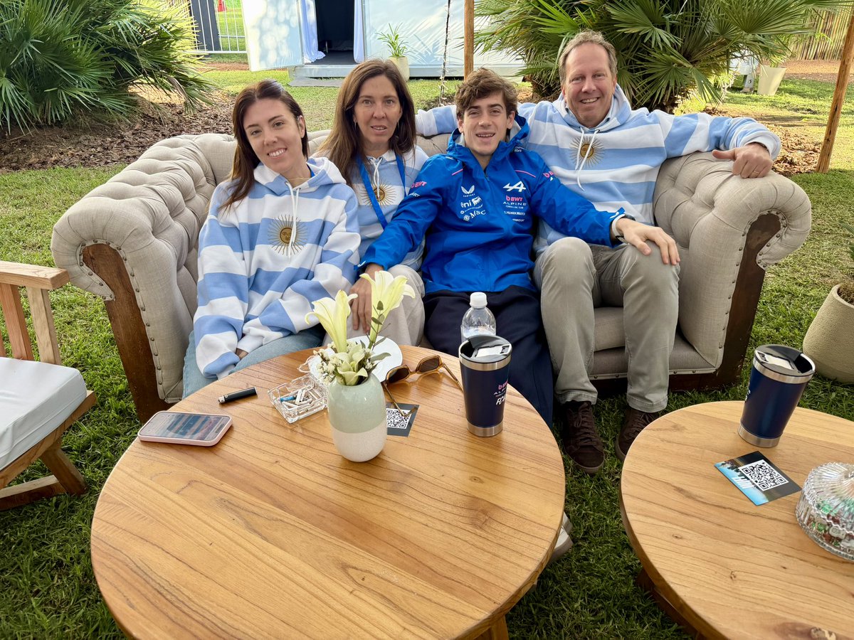 Jamie Campbell-Walter tweet media