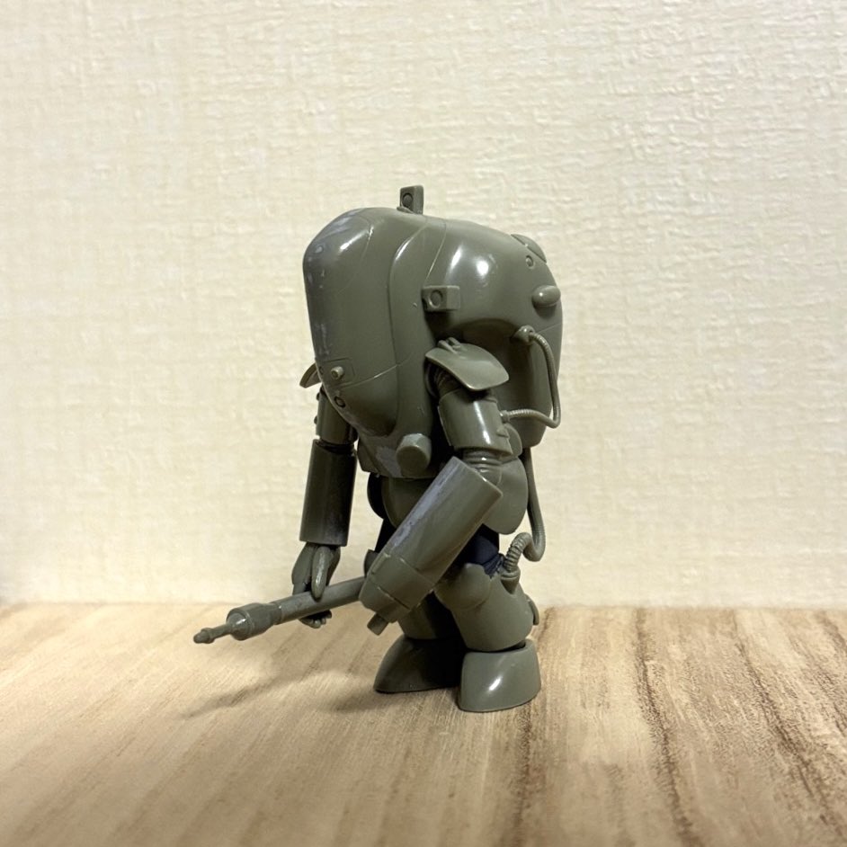 ok_daikon's tweet photo. メルジーネ1/35。グッカーから2ヶ月開きましたが、今週から模型再開です。パンツァーシュレックを持たせました。#マシーネンクリーガー #ハセガワ https://t.co/d8gQHqNSIT