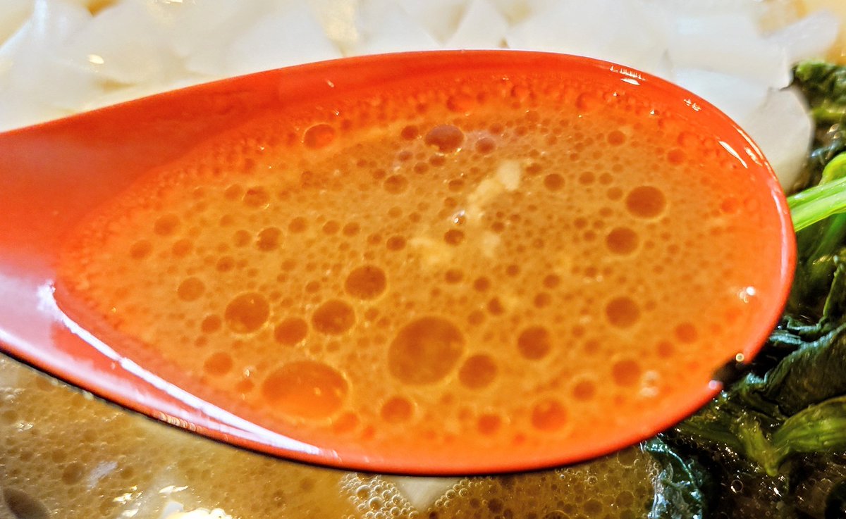 asara2525's tweet image. #BBQ 大会の後は〆のラーメンでしょ😆
しかもここまで来たなら ＃熊田家 さんに行っちゃおーぜー🕺

チャーシューが燻々していなく肉の旨味を感じられ、スープは純粋にとても美味しい😋
本当に来てよかった😌

そしてチャーシューサービスまでありがとうございました🙇
ご馳走様でした🙏
幸せだぁー🙌