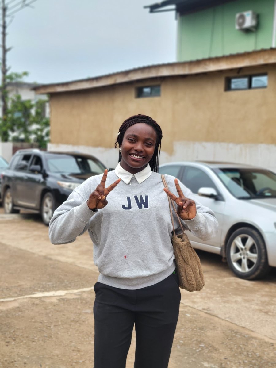 Ria💙 is a final year student!🥺 tweet media