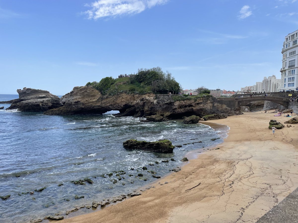ScudandthesTig's tweet image. Day 36 of Bordeaux/Bilbao rugby trip
Some more pics taken around the Grande Plage area of Biarritz 
Hazy am; clearing pm. 18°C 😎🚐🍷🏄
#vanlife #motorhomelife #leicestertigers #biarritz