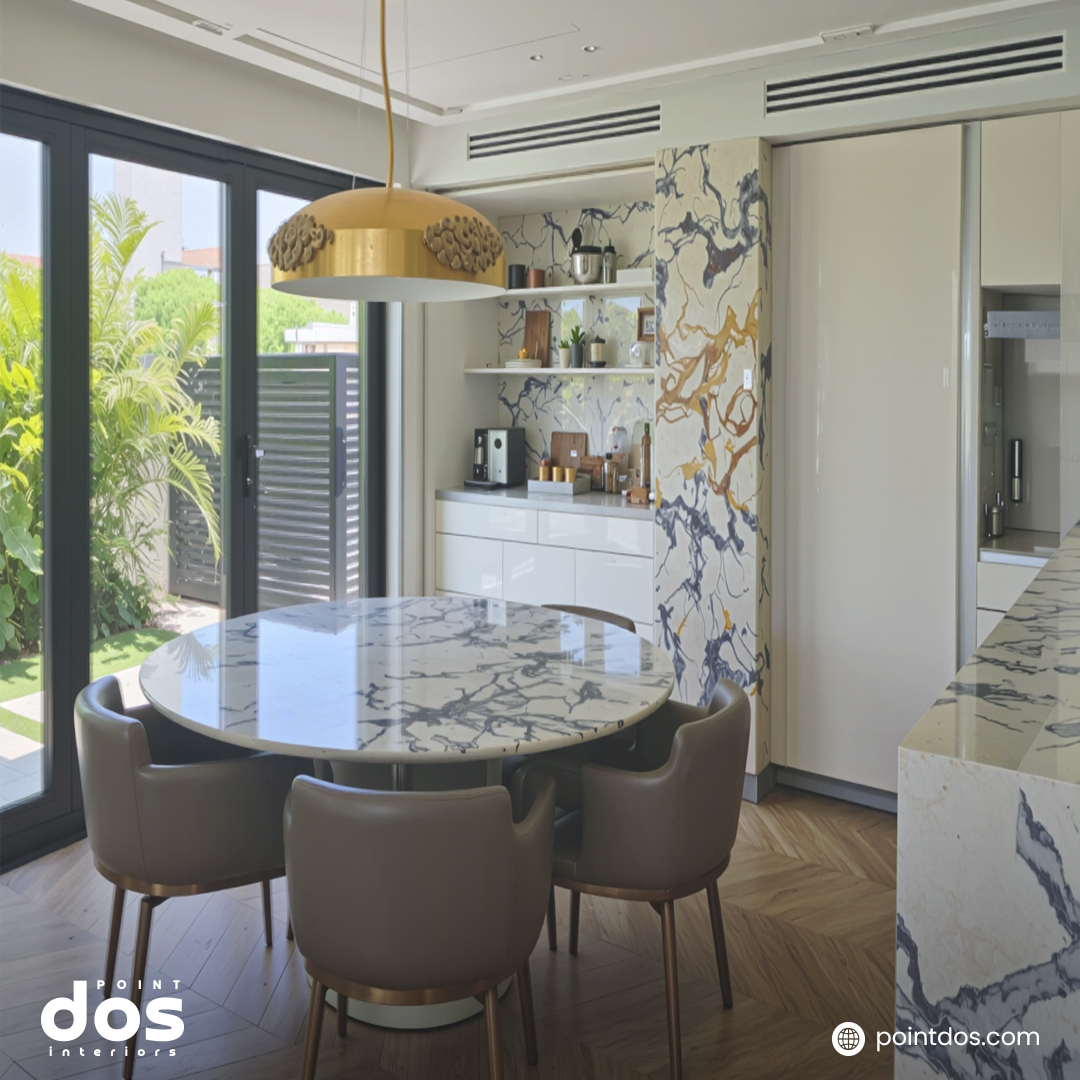 dos_interiors's tweet image. Meadows Villa by Point Dos Interiors ✨
A seamless blend of contemporary lines and classic details. From the intricate wall moldings to the bold green marble, this design redefines modern opulence with a graceful touch.
#PointDosInteriors #ModernClassic #InteriorInspiration