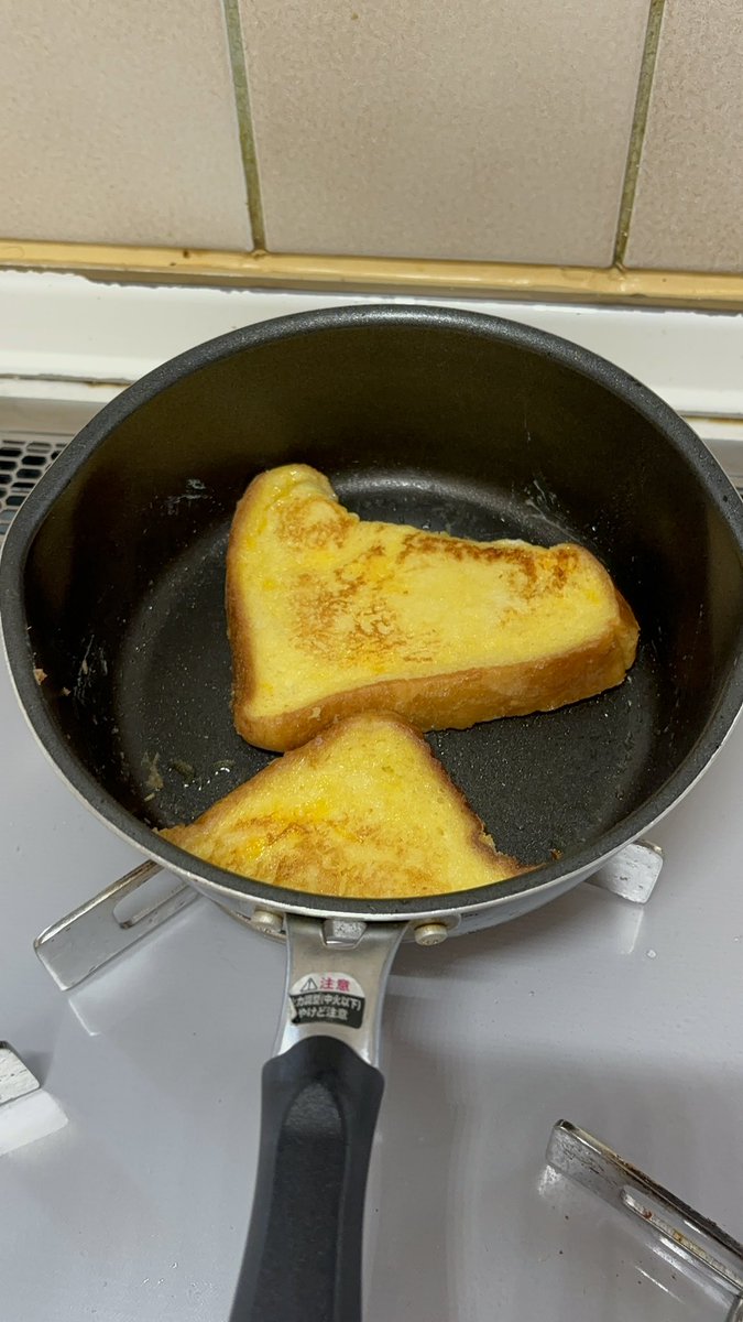 loveaachann1992's tweet image. フレンチトースト、オムそば、そんでめっちゃ可愛いカフェ🍰💕
#自炊　#カフェ