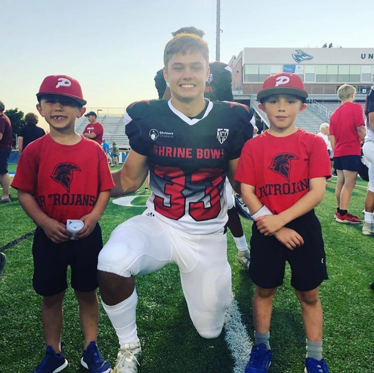 Mmclaughlin84's tweet photo. And now another of their favorites is in the league!  Sam Scott has signed with the Jets!  He's a great young man! https://t.co/Wrqqc0lZhi