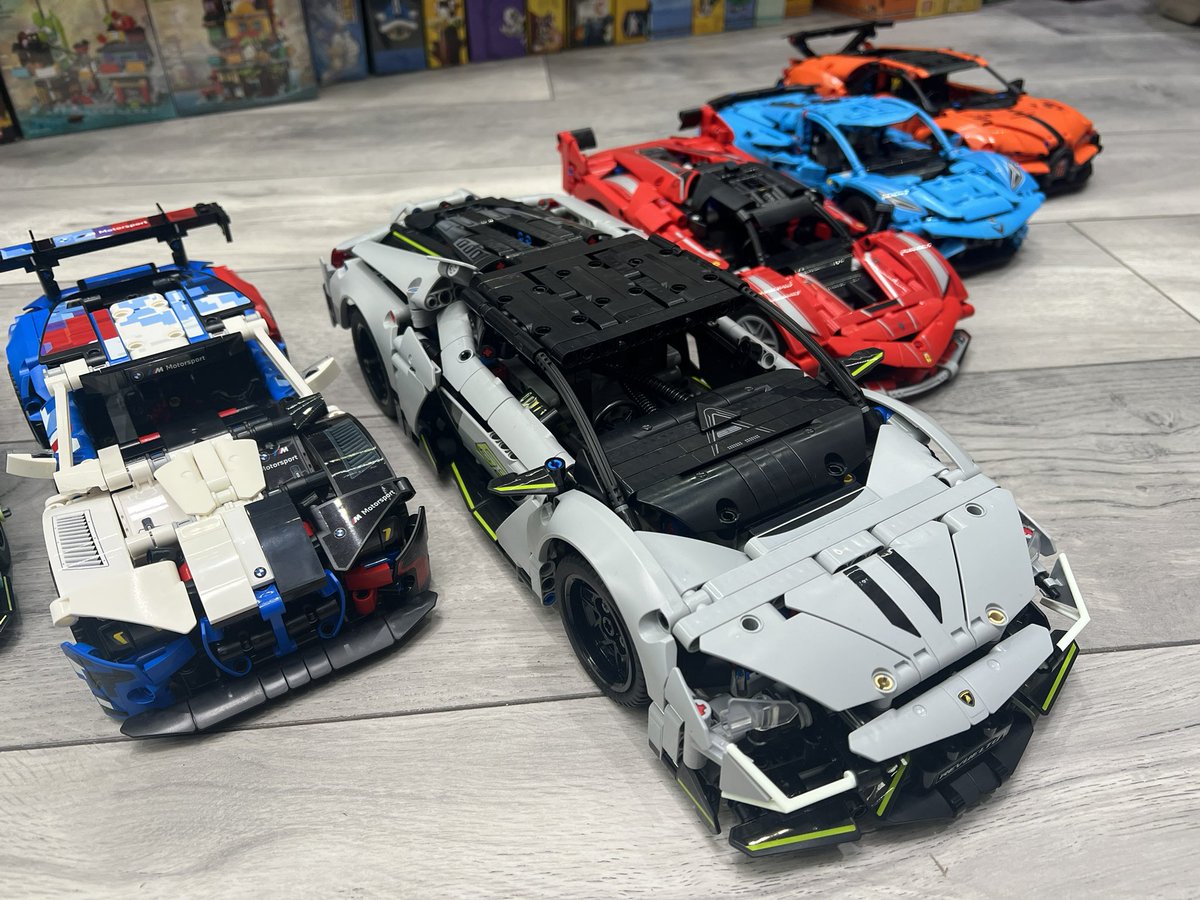 fitz0891's tweet image. @Asphalt legend cars by #Lego
Aston Martin Valkyrie, BMW M4, Bugatti Chiron, Chevrolet Stingray, Ferrari FXX, Lamborghini Revuelto - #LegoTechnic #AFOL