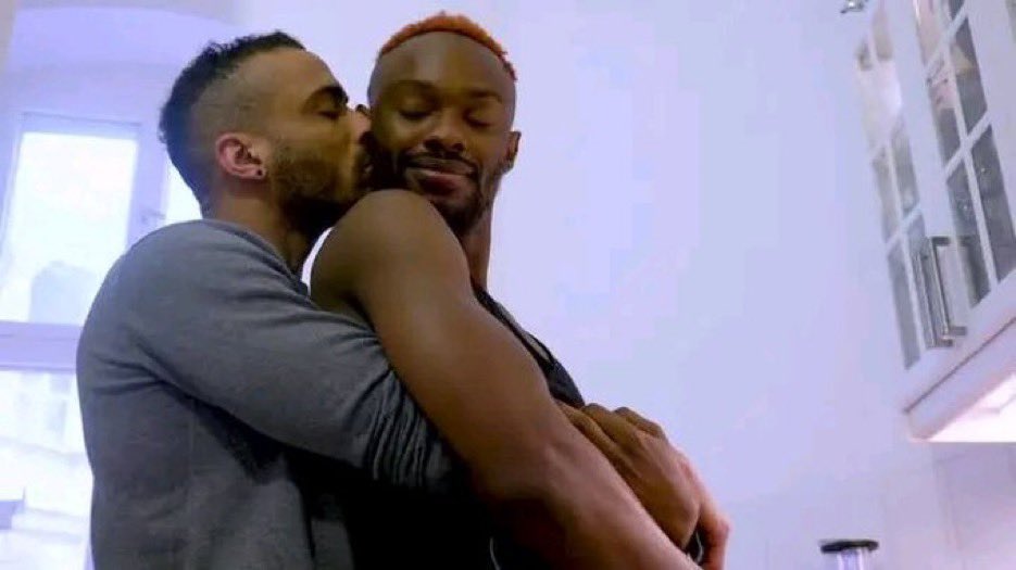 🦋Tömï🦋 tweet media