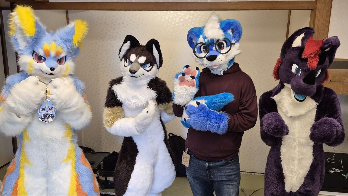 cloudisalright's tweet photo. So many fluffy friends!!!

#けものノおふ5 https://t.co/obLdd2F49v