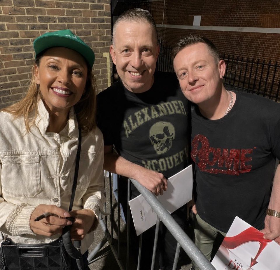 MANCTHEATRICAL's tweet image. Last night we witnessed 👠👠👠 @eltonofficial ELTON’S #CAMP #FUN #DEVILWEARSPRADA @PradaWestEnd - What a Parade of #FASHION &amp;amp; #FASHIONISTAS on stage &amp;amp; off! Just the tonic. Grab your tribe &amp;amp; head to the @DominionTheatre - @VWOfficial was a treat! #THEATRE #TREAT @Prada #PASSION