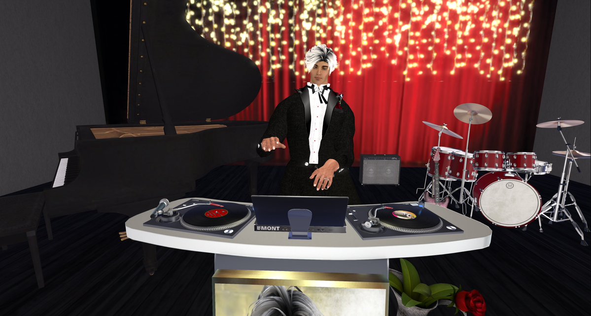 Ballroom Persona SE tweet media