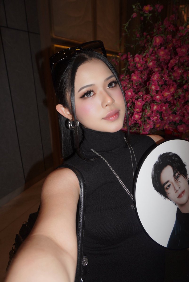 joanne ⋆ tweet media