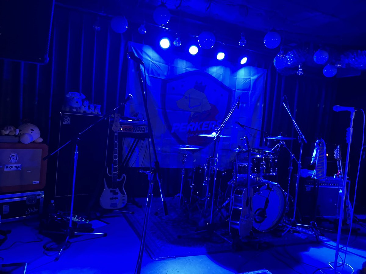 reon_371's tweet photo. 2026/04/26
パーカーズ －FC LIVE－ 
PERKERS POP STEP PARTY！！

FCライブ２回目。前回と同じ近道‼️

セトリもゲット出来たし、
チームメイトのみんなと楽しめた🎶

出口でメンバーとお話し出来て
本当に優しい世界だった🥺
パーカーズ応援してて良かった😭

 ホールも楽しみです！
 #パーカーズ https://t.co/628O1MCSu4