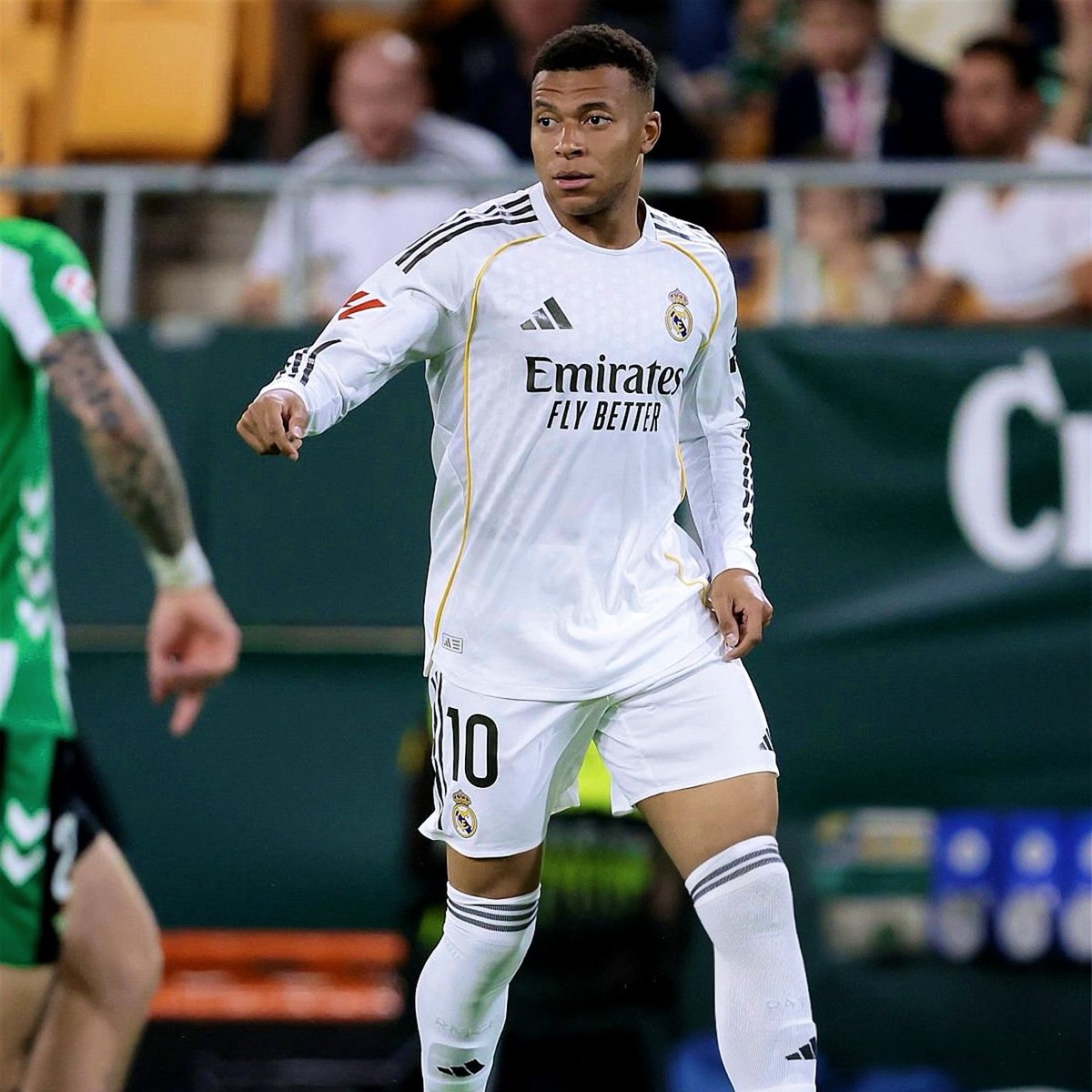 Madrid Universal tweet media