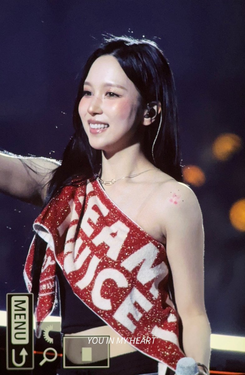 𝑌𝑂𝑈 𝐼𝑁 𝑀𝑌 𝐻𝐸𝐴𝑅𝑇 tweet media