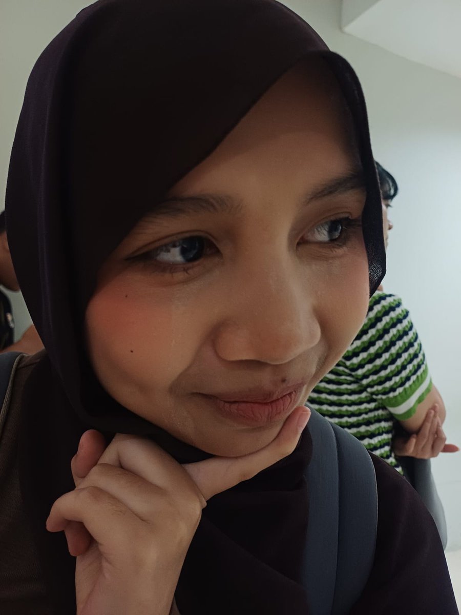 ais :o tweet media