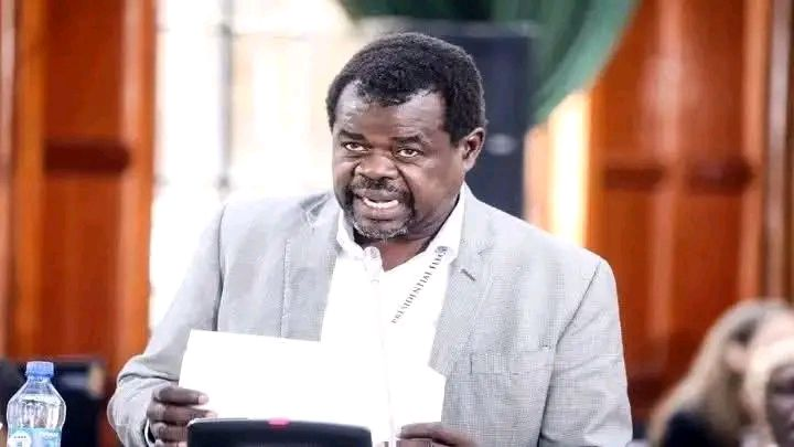 Senator Okiya Omtatah has taken the battle to the High Court with a petition that could change Kenya’s history.
Omtatah argues that of the Sh9.11 trillion borrowed between 2014 and 2024, only Sh2.57 trillion was legally approved by Parliament through Appropriation Acts. He