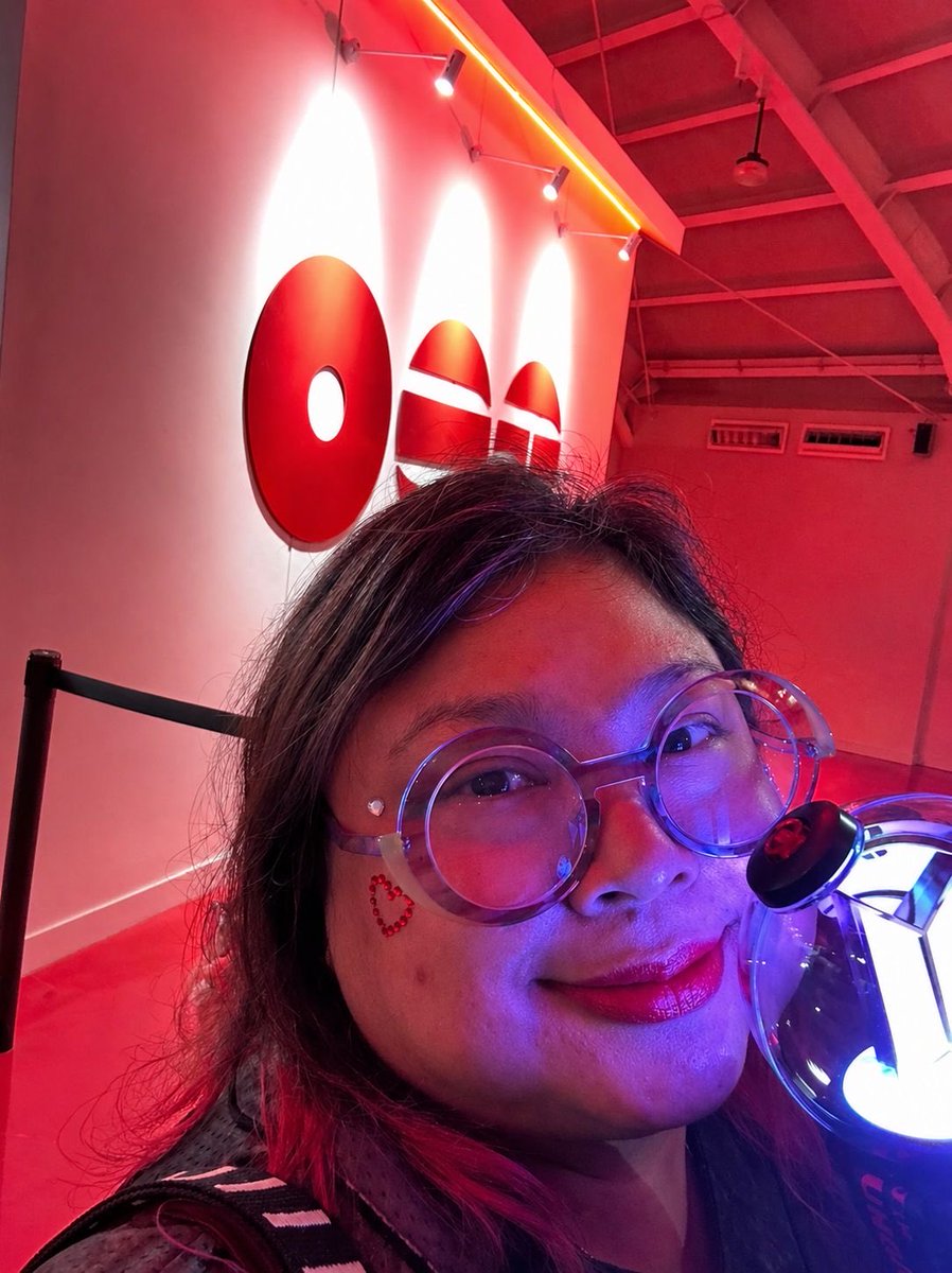 MelMinaria's tweet photo. #swimside #spotifyxbts  
Sunday night with urie Bangtan and @SpotifyID https://t.co/oJfz3ZKdss