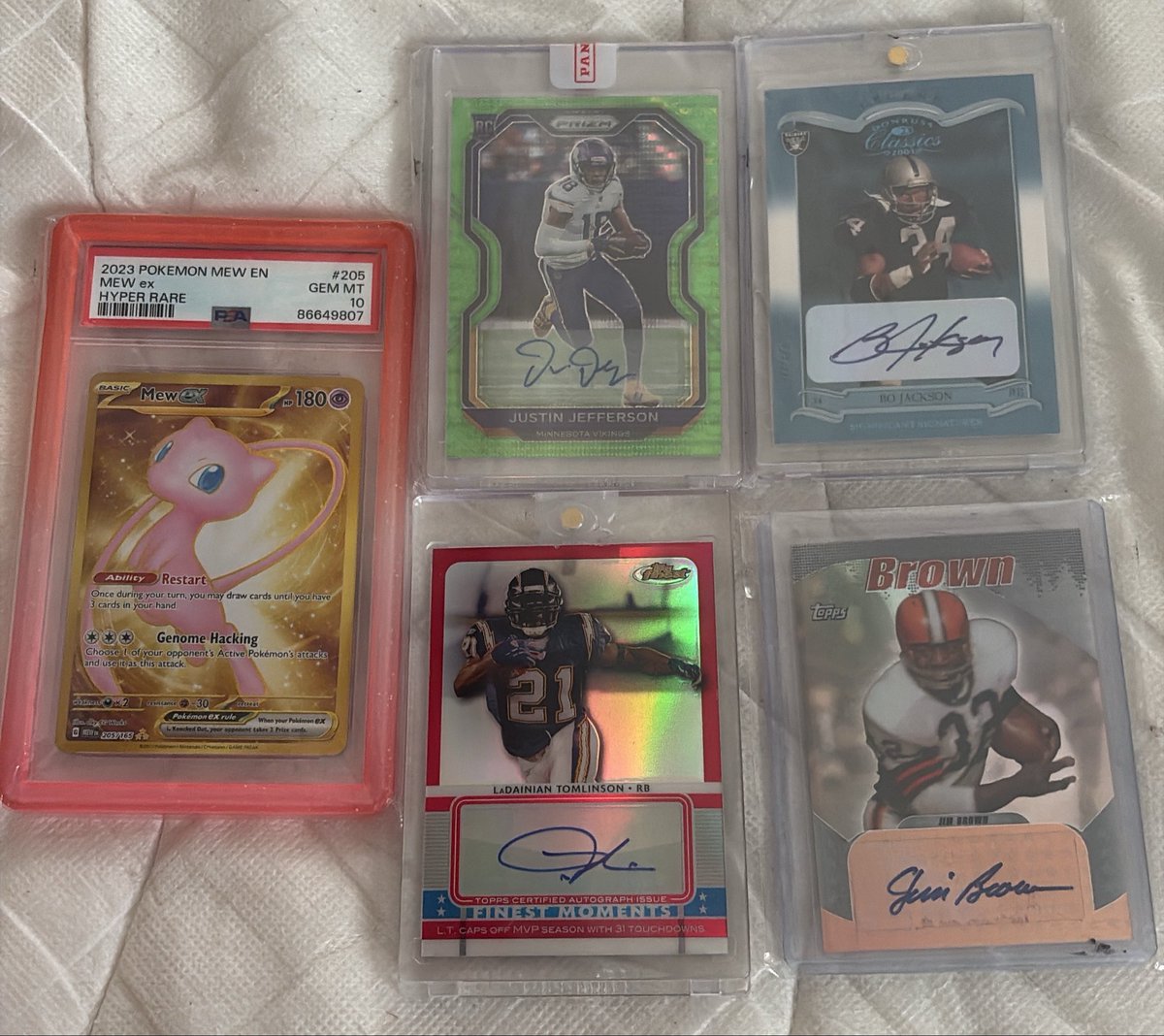 TRmike15's tweet photo. Few pickups at Boiling Springs sports cards trade night… https://t.co/6b9VQrDuMS