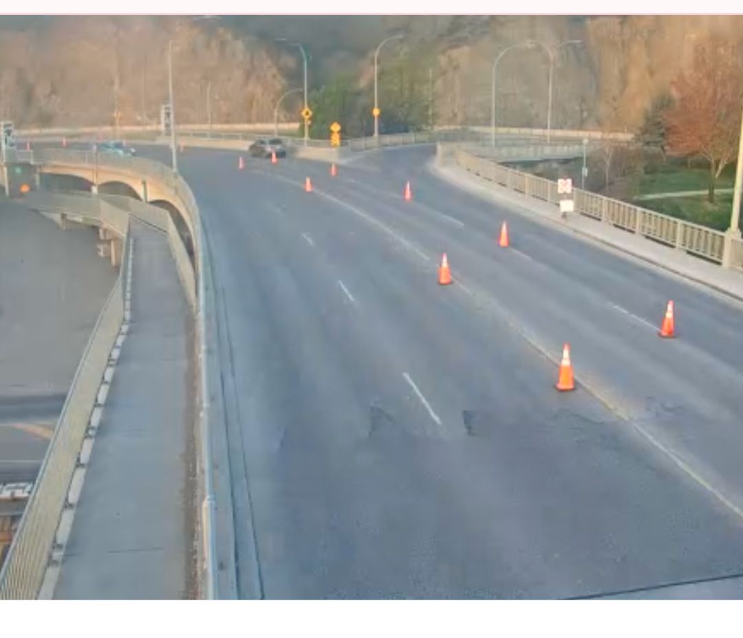 Kamscan's tweet image. #kamloops boogie the bridge traffic cones have been set up