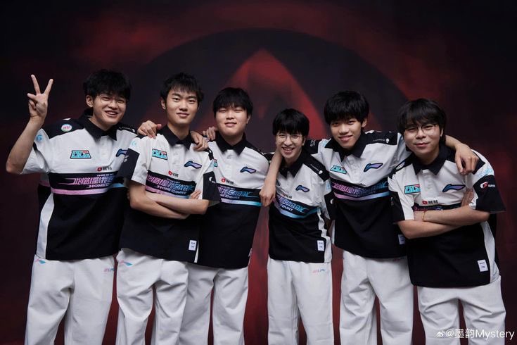 wbg skinamarink | #1 elk enjoyer tweet media