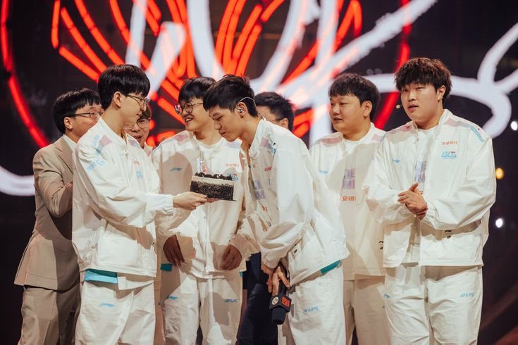 wbg skinamarink | #1 elk enjoyer tweet media