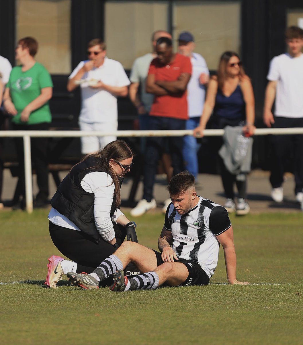mxchaeIa's tweet photo. 1 more to go!
Whatever the outcome of next week may be, it’s been an incredible season
Pleasure as always @RetfordUnited 🦡🖤🤍 https://t.co/39bv9K2BHF