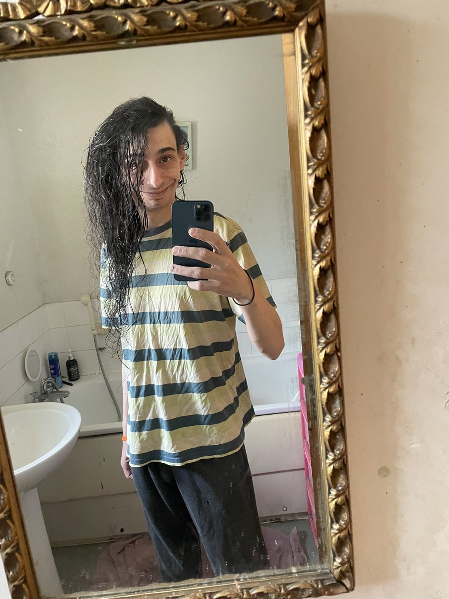 soullreaveryin's tweet photo. Out the tub 🛁 feeling fresh to death baybeee haha https://t.co/lPPEJzkdlA
