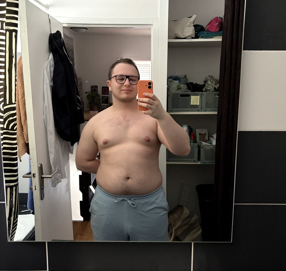 mipoupou's tweet photo. Pitié que le mois de mai arrive plus vite, besoin de repos ici 😮‍💨 #LGBTQIAEndOfApril https://t.co/to13XqhHvi