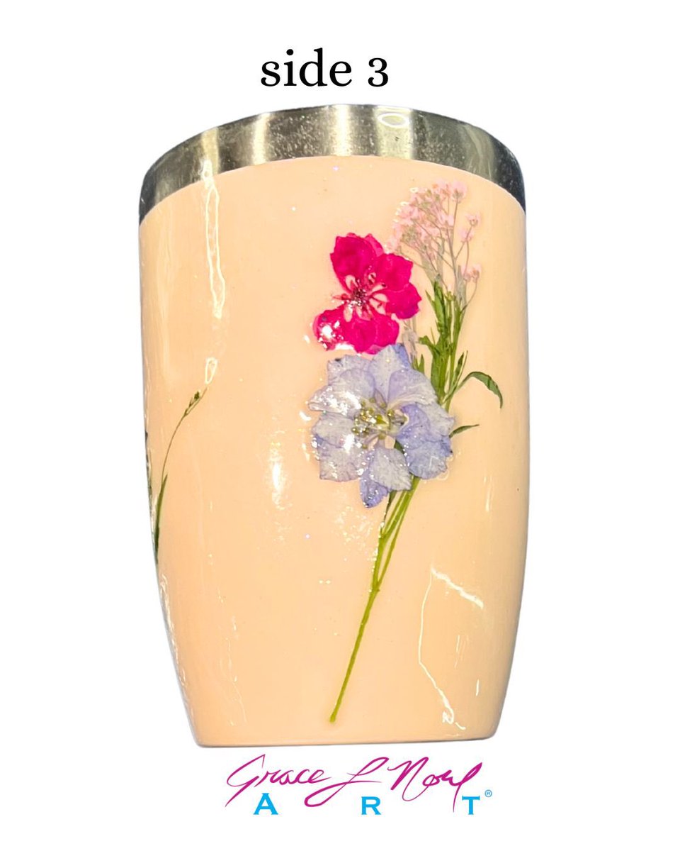 gracenoelart's tweet image. NEW online shop release!  Check out this creations from my Resin Tumbler with Flowers Art Class. Shop now ✨👉🏼 gracenoel.art/home-decor
.
.
#gracenoelart #shoponline #uvresin #driedflowers #denver