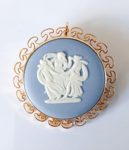 nivagcollects's tweet image. wedgwood jasperware #brooch #jewellery for sale various colour and designs click through the link for our available stock
nivagcollectables.co.uk/search.php?q=b…
#gift #giftforher
