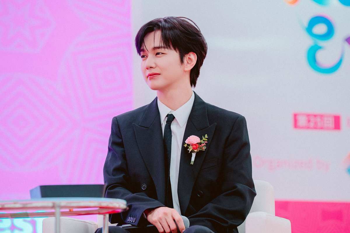 ◉⁠‿⁠◉ tweet media