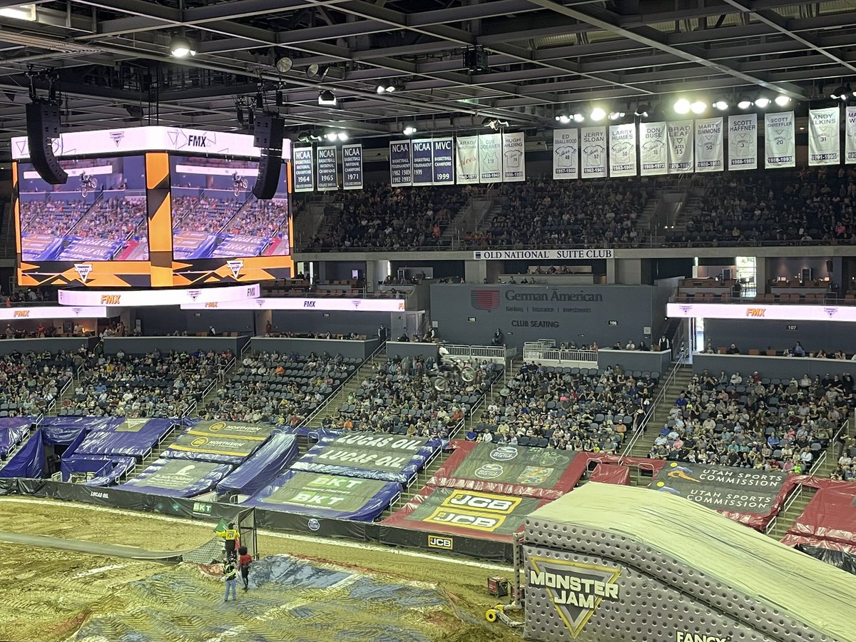 RainyINFINITY tweet media