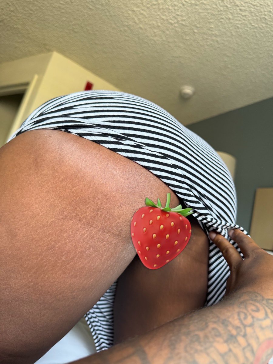 new posts on my OF 🙈 onlyfans.com/neishadabody
