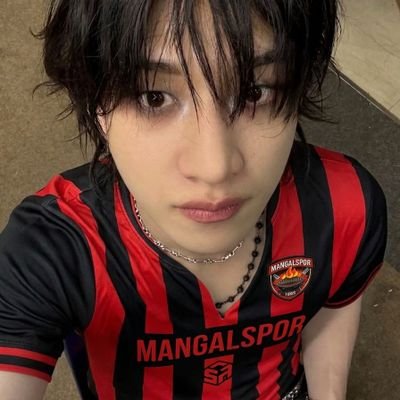 bus #1 42protector🎗 tweet media