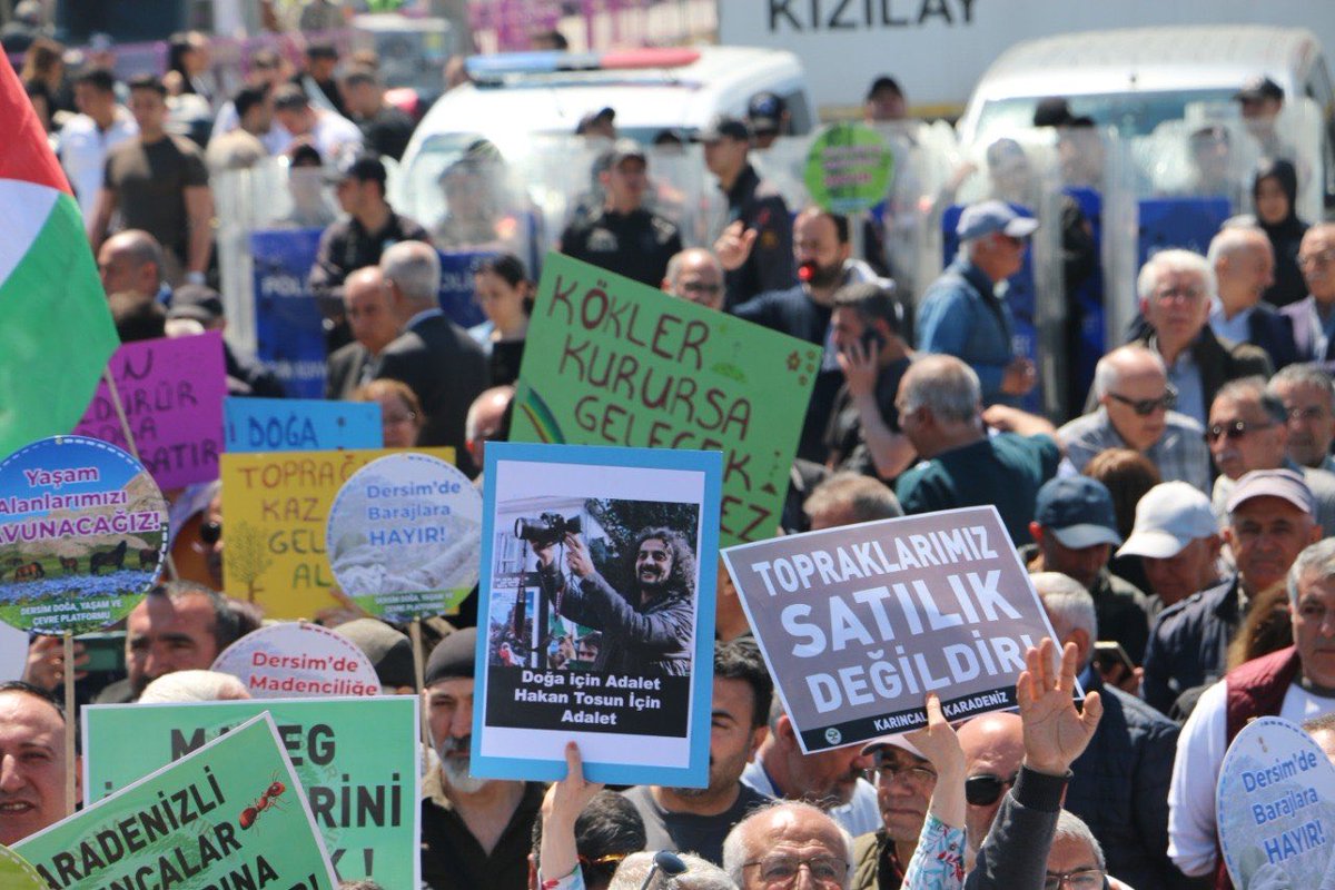 SMFistanbul_'s tweet photo. Talan, rant ve maden politikalarına karşı yaşamı savunanlar olarak bir aradaydık. Doğa için, yaşam alanlarımız için, geleceğimiz için mücadele büyüyor.

Biz kazanacağız, doğa kazanacak, yaşam kazanacak! 🌱✊ https://t.co/QdkFjej4Jn