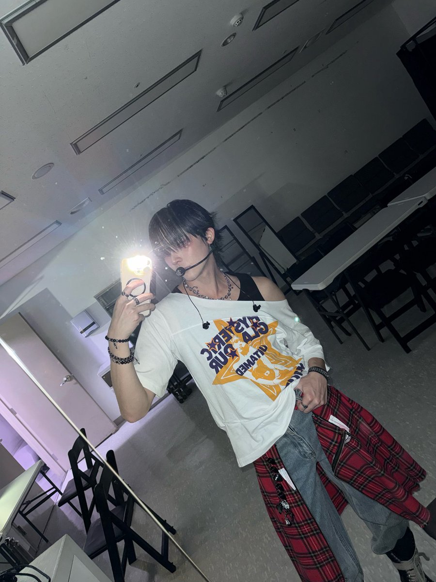 79X97_'s tweet photo. 🏩……..🚶🏻‍♀️❤️‍🩹 https://t.co/wptMgFOMmF