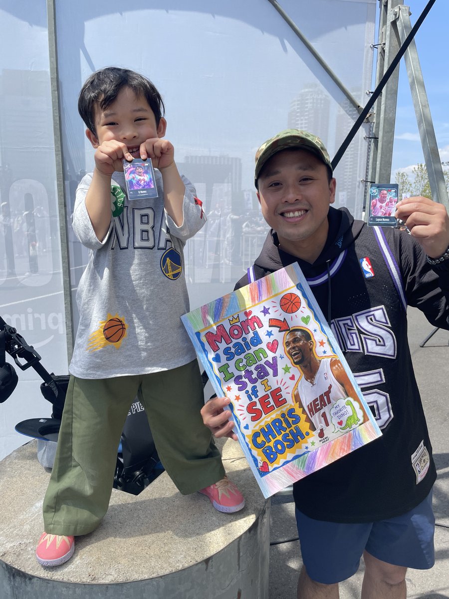 NBA2K_Japan's tweet image. 🏀 #NBAHOUSEJAPAN 2日目終了 🏀

「House of 2K」に
ご来場いただいた皆さま
本当にありがとうございました✨

自慢の「マイチーム」カードや
JUNJUNさんとの対決の思い出など
ぜひリプライで教えてください📸👇

そして、もうすぐ…
嬉しすぎる SPでBIGな告知が
待ち受けているかも⁉️👀💥

#NBA2K