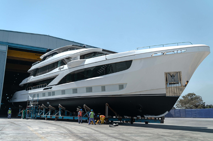 GulfIndustryOn's tweet image. Majesty, an award-winning yacht and superyacht brand, has announced the official launch of the first hull of its new model - Majesty 145 - a key milestone in her build journey.

Read more on gulfindustryonline.com/ArticleTA/4616…

#GINews #Yachts #Brand #Launch