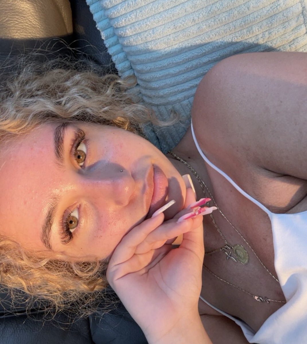 🍼🍼 tweet media