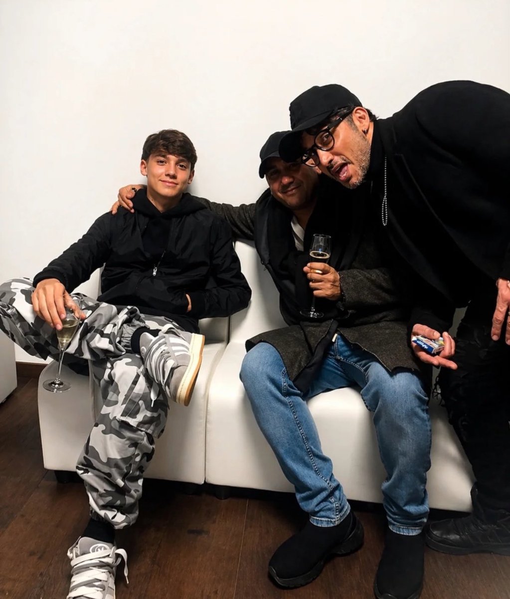 sofia🍀; tweet media