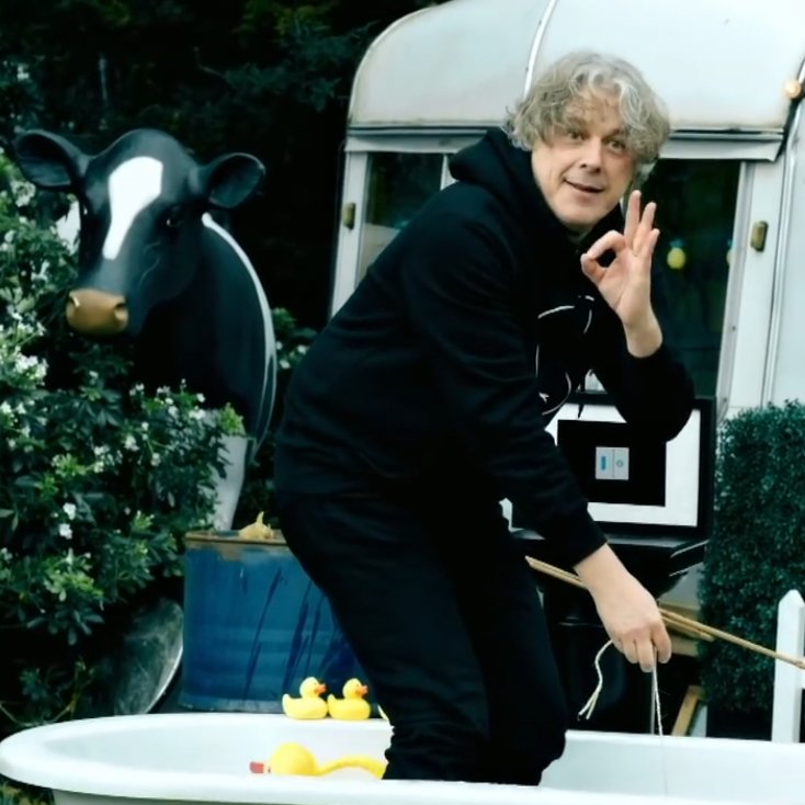 PortsmouthTask1's tweet image. We come away from London this week for a message task, and heres your teaser! Tuesday 19:00!
youtube.com/@portstm?si=Zs…
#Taskmaster #PortsTM