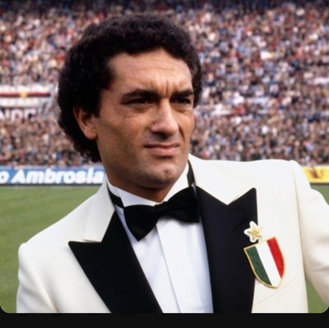 LORO ⚪⚫ tweet media