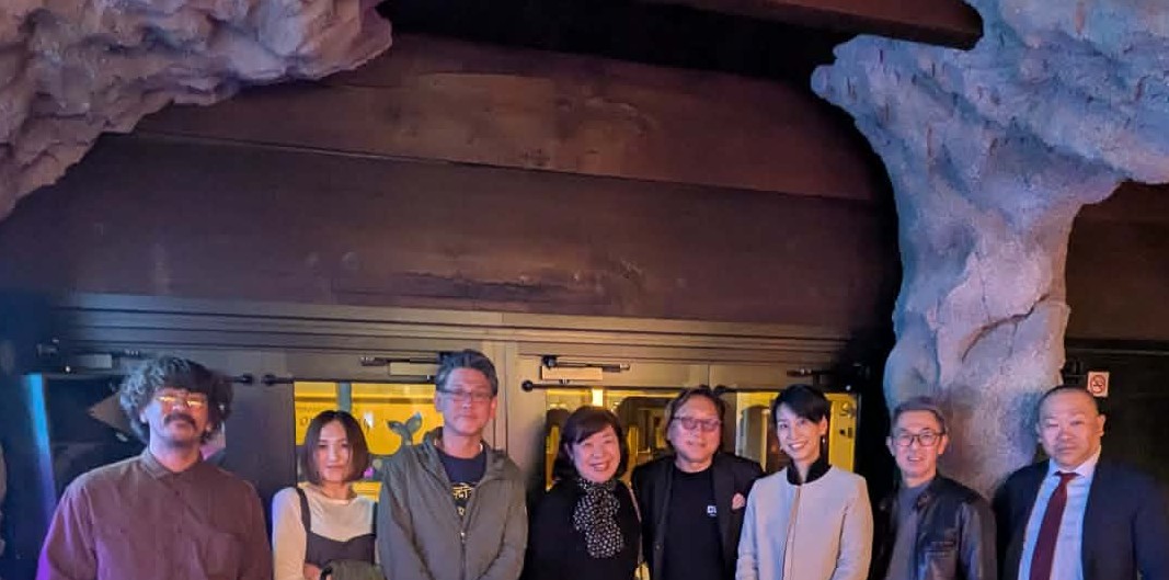 nariaki925's tweet image. 函館旅部課長が行く，本日は函館西部地区の歴史的建造物が，昼はカフェラウンジとして，夜は音楽とお酒を楽しめるDJバーとして，４月29日にオープンいたしますCAVEさんです。最高に贅沢な空間です。皆さまのお越しお待ちしております。

#CAVE #函館 #函館西部地区  #函館旅行 #函館観光