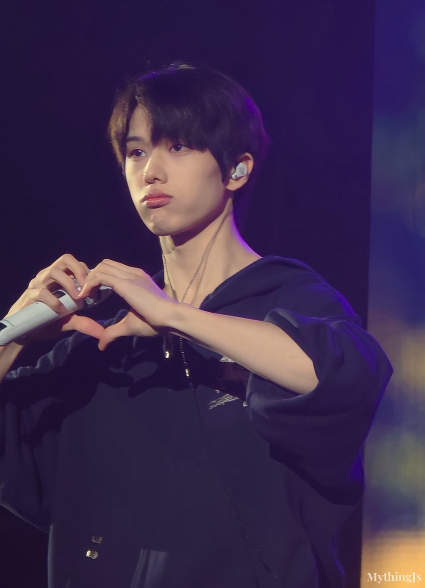 My2thingJs's tweet photo. 떤 남자 너무 귀여운데요 ..// 🐣

#지성 #JISUNG #チソン #NCTDREAM https://t.co/Ku8hkjJ8aQ