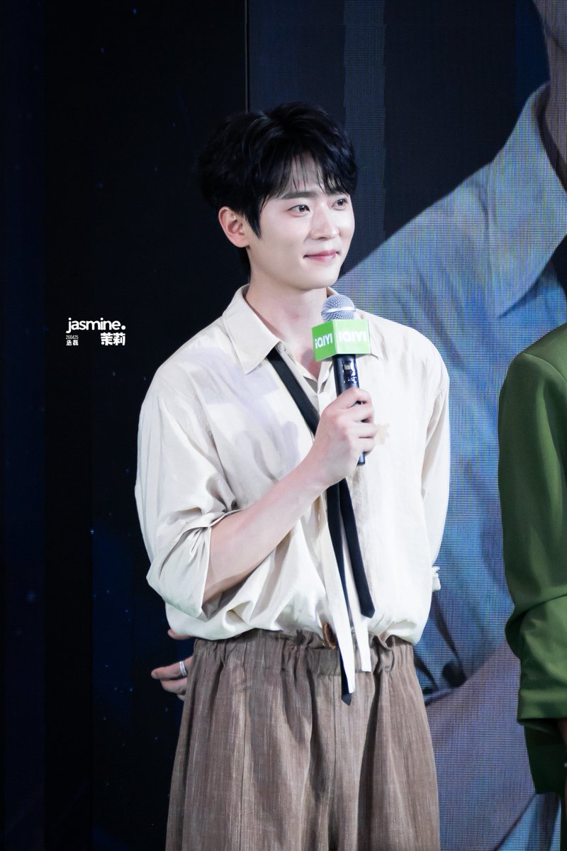 𝐉𝐚𝐬𝐦𝐢𝐧𝐞 • 茉莉 tweet media