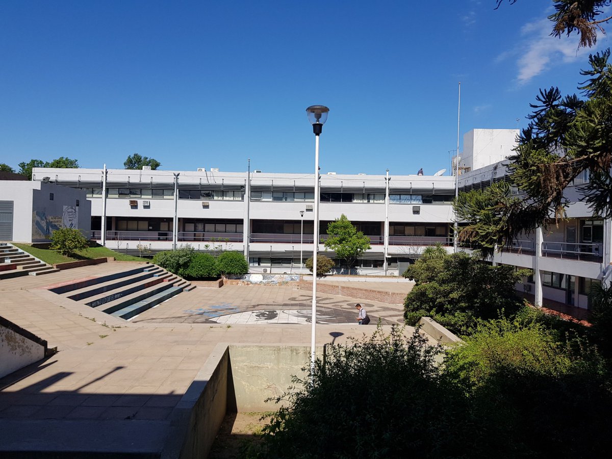 DiarioPuntal's tweet image. ‼️ #UNRC: mañana arranca la quinta semana de #paro

🗣️ “No al ajuste en la universidad pública”, dicen los docentes universitarios.

🌐 Puntal.com.ar
