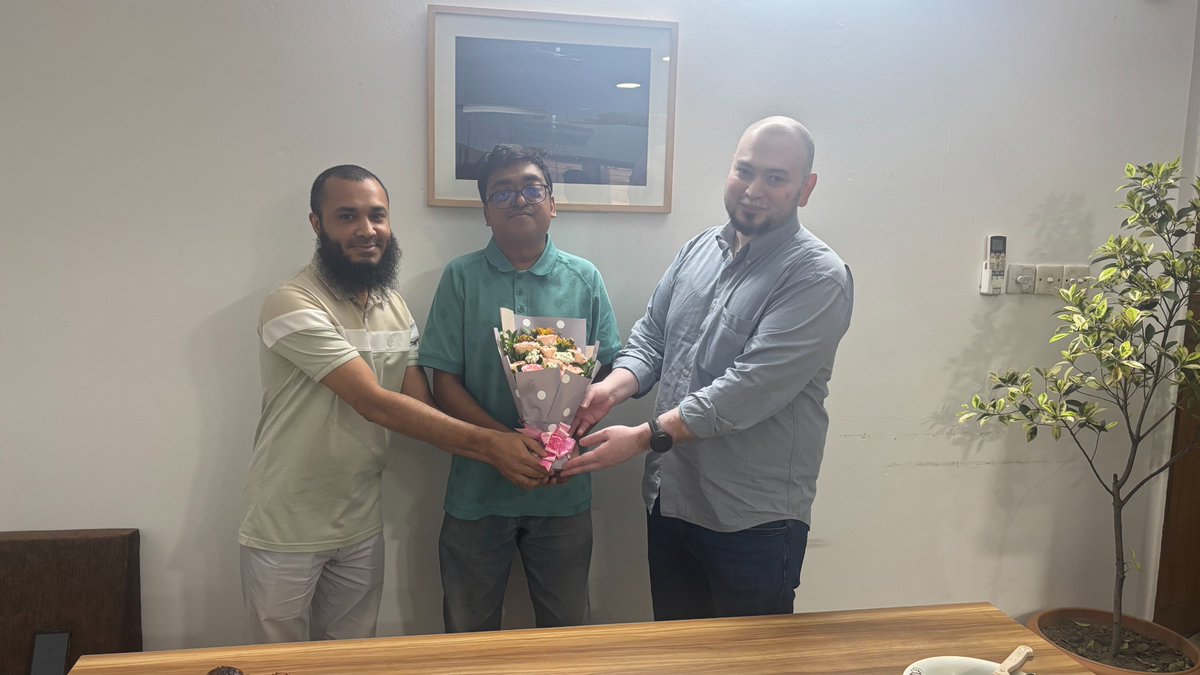 cobaitbd's tweet image. Saying goodbye, but celebrating the journey💙

Today we bid farewell to Sudip Majumder, Support Team Lead at Cobait Bangladesh, after 6+ years of dedication, leadership, and impact.

Wishing him all the best as he pursues higher study abroad

#CobaitCulture #TeamBonding #Farewell