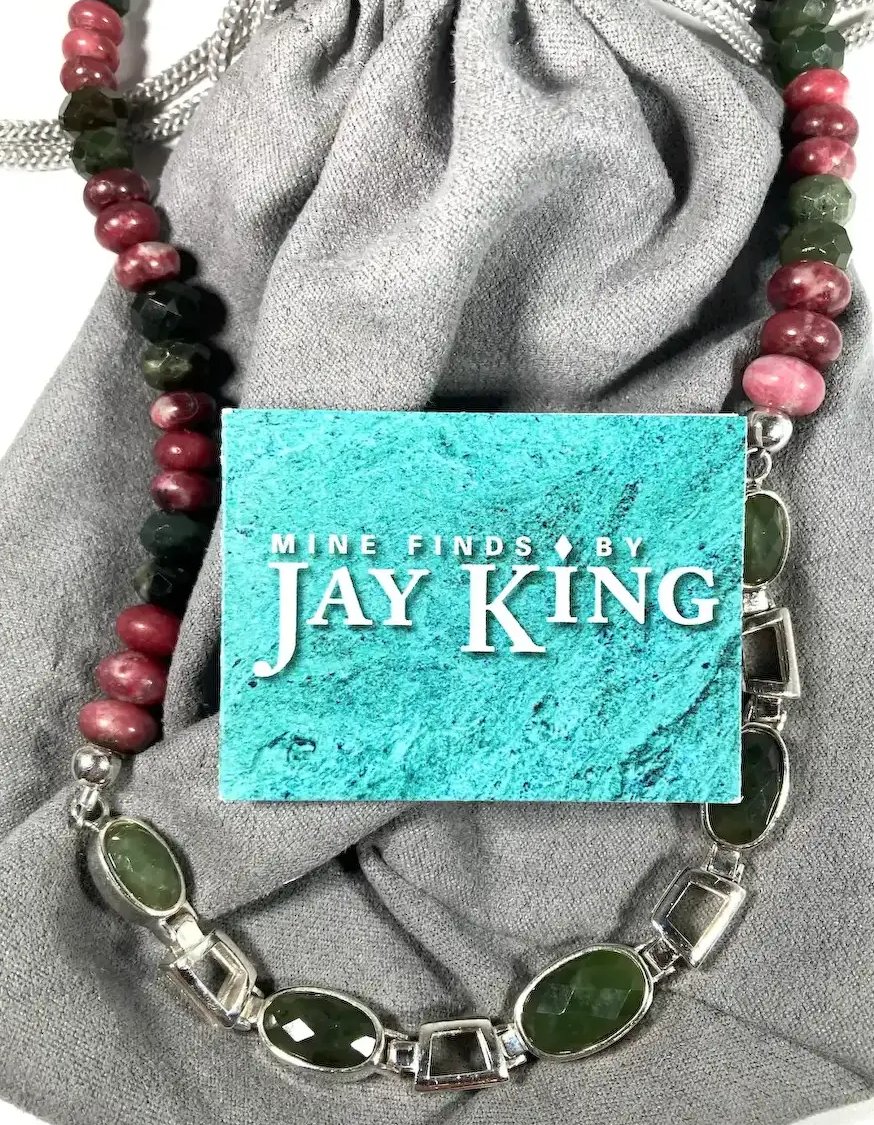 ClarasJewelry's tweet image. Jay King DRT Sterling Silver Pink Thulite Green Nephrite Double Sided Stone Beaded Necklace MIB
#rubylane #vintage #necklace #SterlingSilver #stone #designer #hautecouture #vintagejewelry #giftideas #jewelryaddict #vintagebeginshere #treasures #luxe #mothersday2026