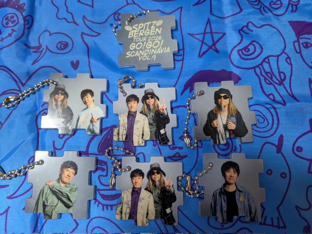 spitzcherry1109's tweet photo. ♪晴れた空だ日曜日♪
朝から長野さんのラジオ聴いて👂️リアタイ継続中💨
夜はスピッツさんのファンクラブライブ🎸
シークレットキーホルダー、目当てのサキテツ連続で出た🤣
セトリ👍️新曲💕楽し過ぎた✨
温大さんも戸郷さんも勝った🙌
最高の日曜日だったな♪ https://t.co/JREaVh3knt