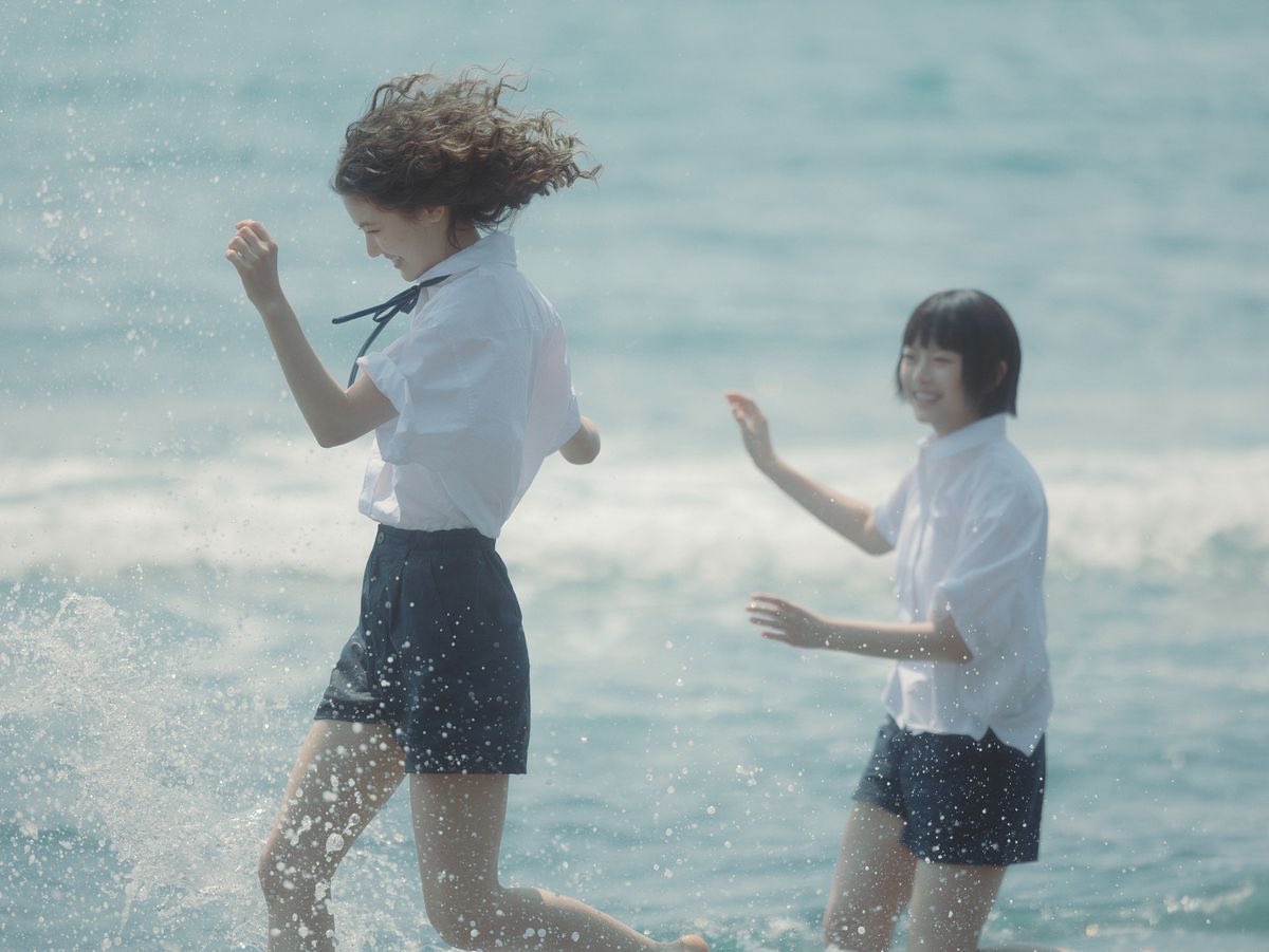 n5wea's tweet photo. 뉴진스의 여름이 기다려지는 이유야 https://t.co/YAa2j0hnsC
